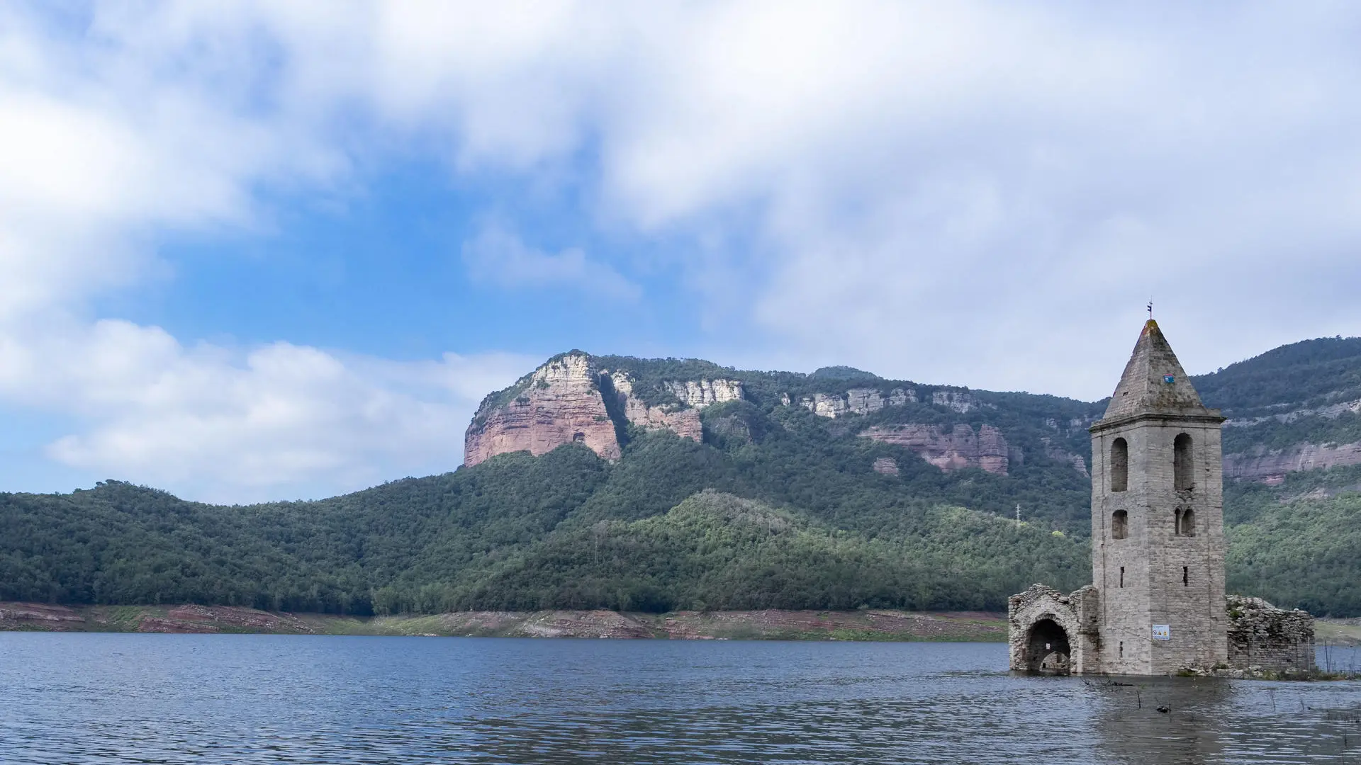 Barselona'da Su Kaybına Karşı Dev Hamle: 700 Kaçak Tespit Edildi, 3 Milyar Litre Su