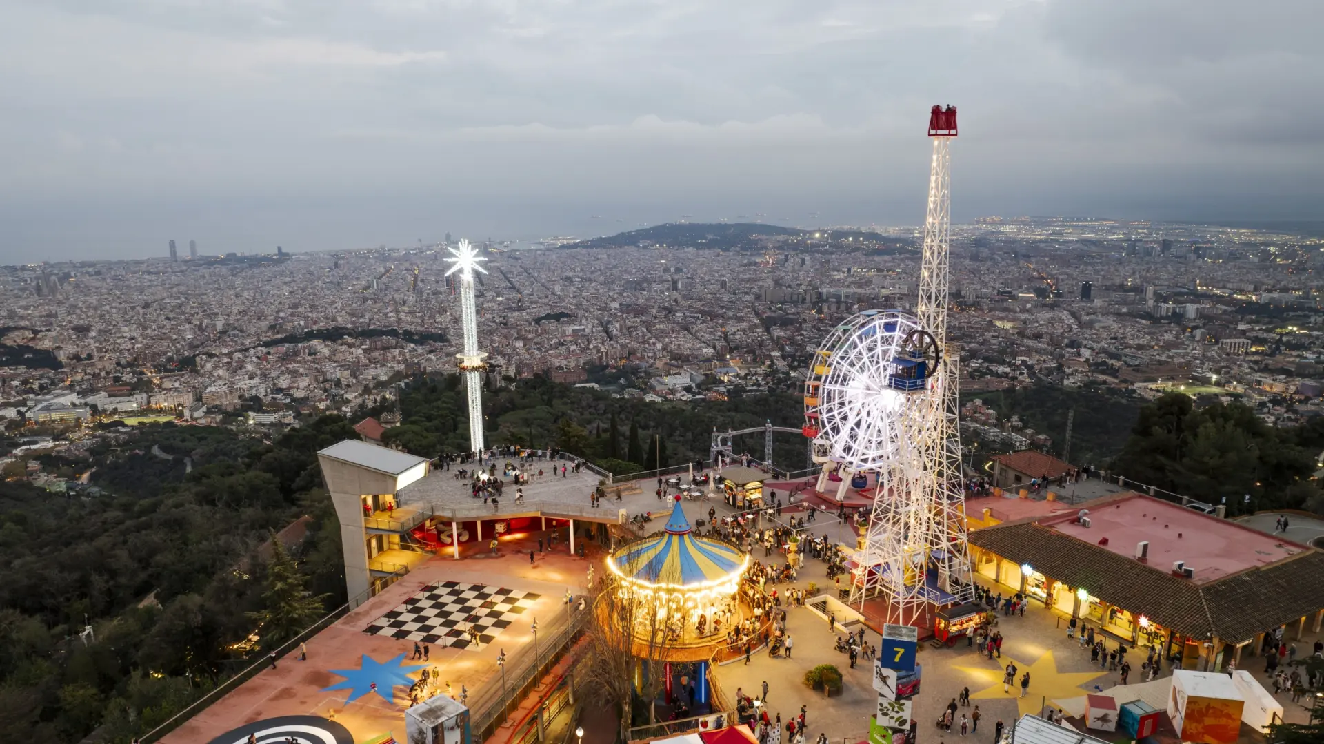 Barselona'da La Mercè Coşkusu: Çocuklara Tibidabo ve Hayvanat Bahçesi Ücretsiz!