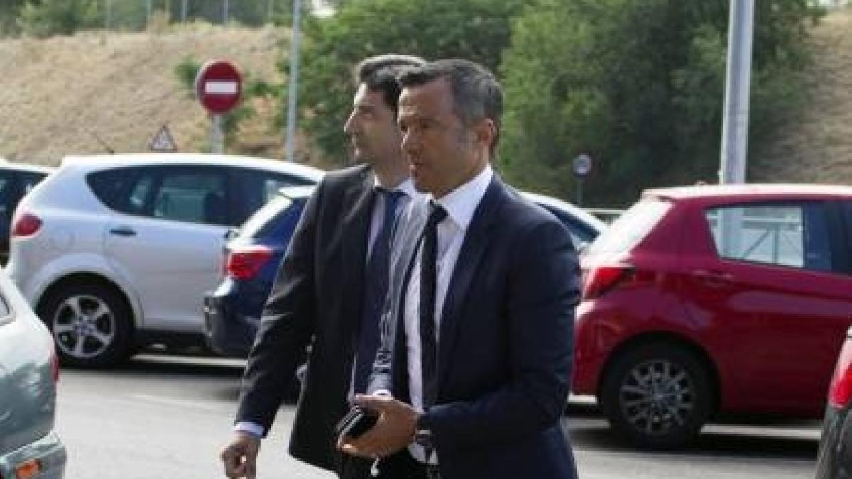 **Jorge Mendes'in Barça'nın Gelecek Planlamasındaki Kritik Etkisi**