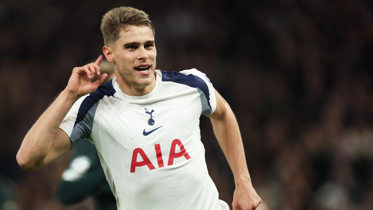 Premier Lig'in En Hızlısı Micky van de Ven, Barcelona'nın Gündeminde!