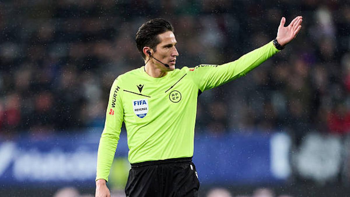 Athletic-Barça Derbisine Munuera Montero Atandı: Büyük Maçın Hakemi Belli Oldu