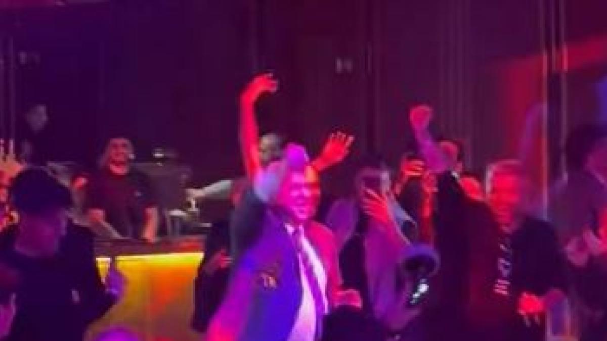 Laporta'nın 'Luz de Gas'taki Coşkulu Kutlaması: Barça Marşıyla Zafer Şöleni