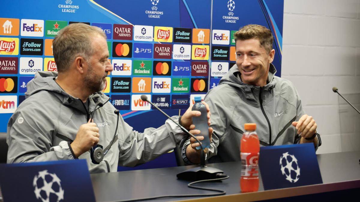 Lewandowski'nin Geleceği Belirsiz: Flick ve Yıldız Oyuncunun Kararı Bekleniyor