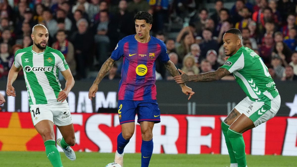 Cancelo'nun Barça Aşkı: Üçüncü Dönem İçin Büyük Çaba ve Tarihi Hedef