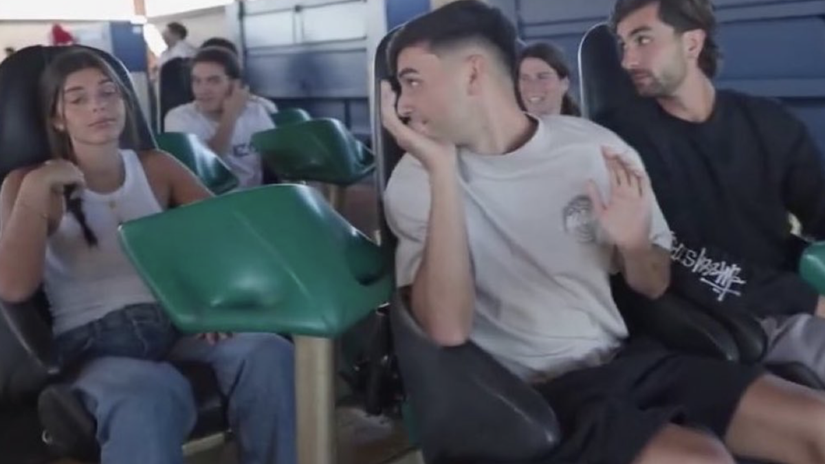 Pedri'nin Sevgilisinin PortAventura'daki Yüz İfadesi Viral Oldu: 'Bu Gece Kanepede Uyur!'