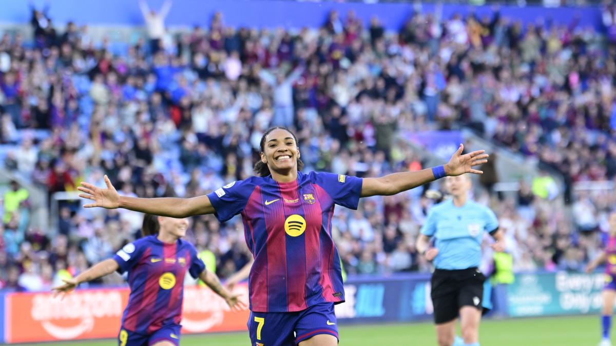 OL Lyonnes'tan Salma Paralluelo'ya Dev Teklif İddiası: Barça'nın Geleceği Tehlikede mi?
