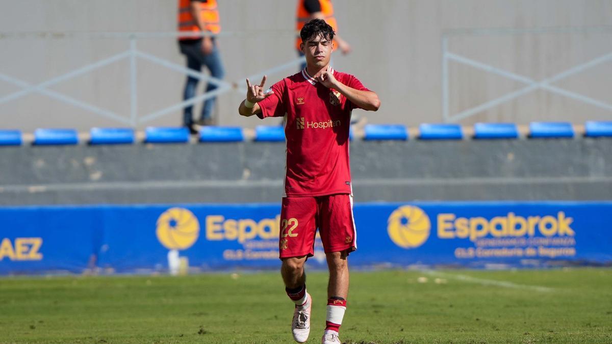 Barça'nın Gençlik Yatırımı: Tenerife'den İki Yetenek Katalan Devine Katıldı