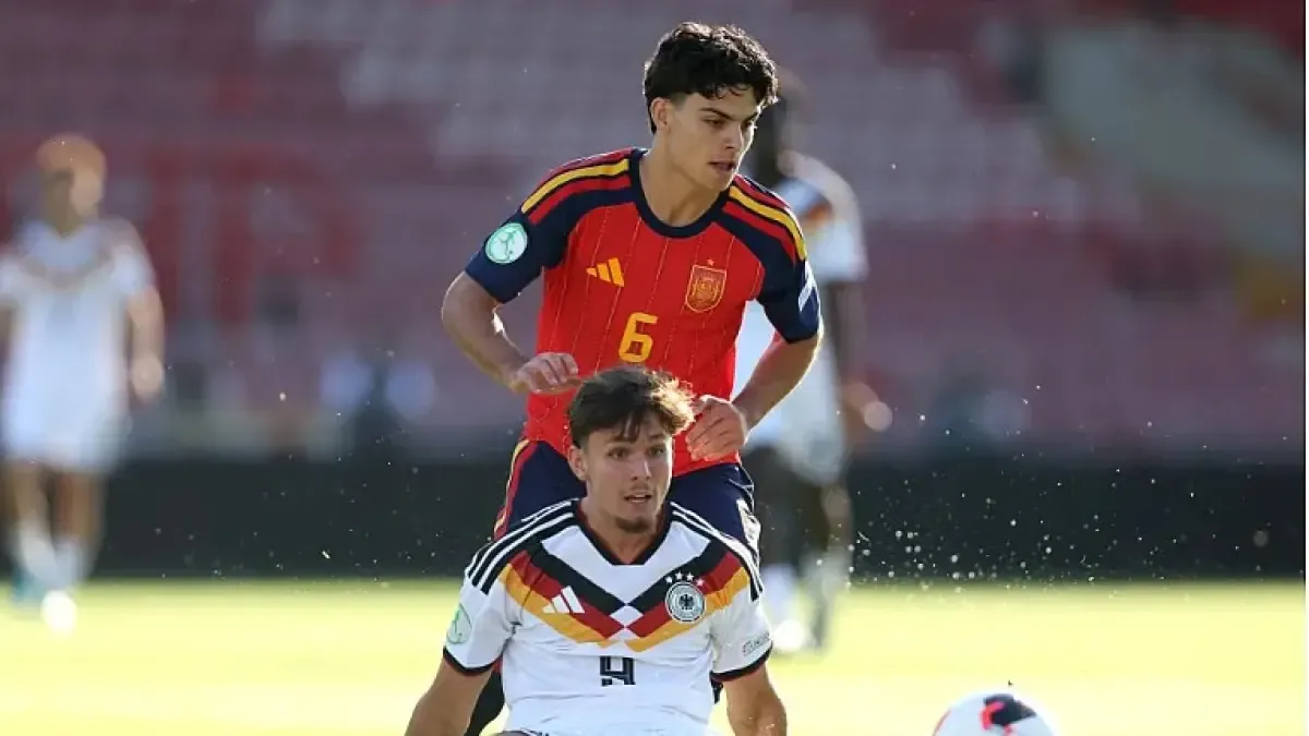 Xavi Espart, U19 Avrupa Şampiyonası Zaferiyle Flick'in Kampına Damga Vurmaya Hazır