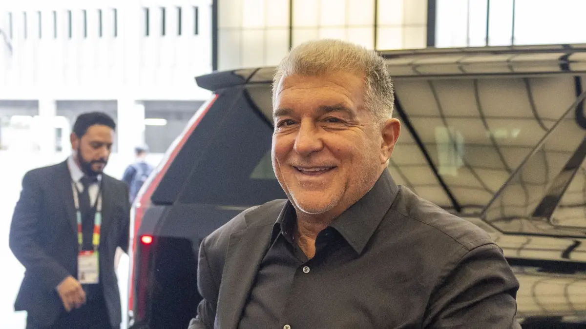 Laporta'dan Net Mesaj: "Álvarez İçin Kimsenin Müziğine Oynamayız"