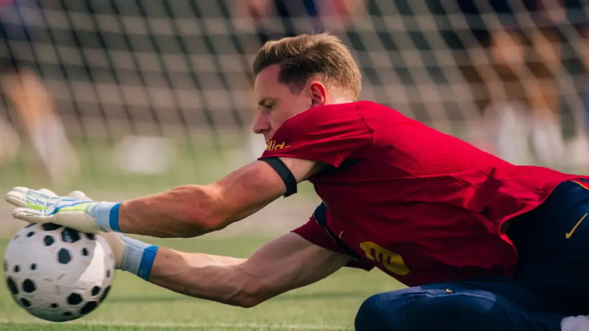 Ter Stegen'in Ajax Kiralık Transferi Yavaş İlerliyor: Barselona'dan Onay Bekleniyor