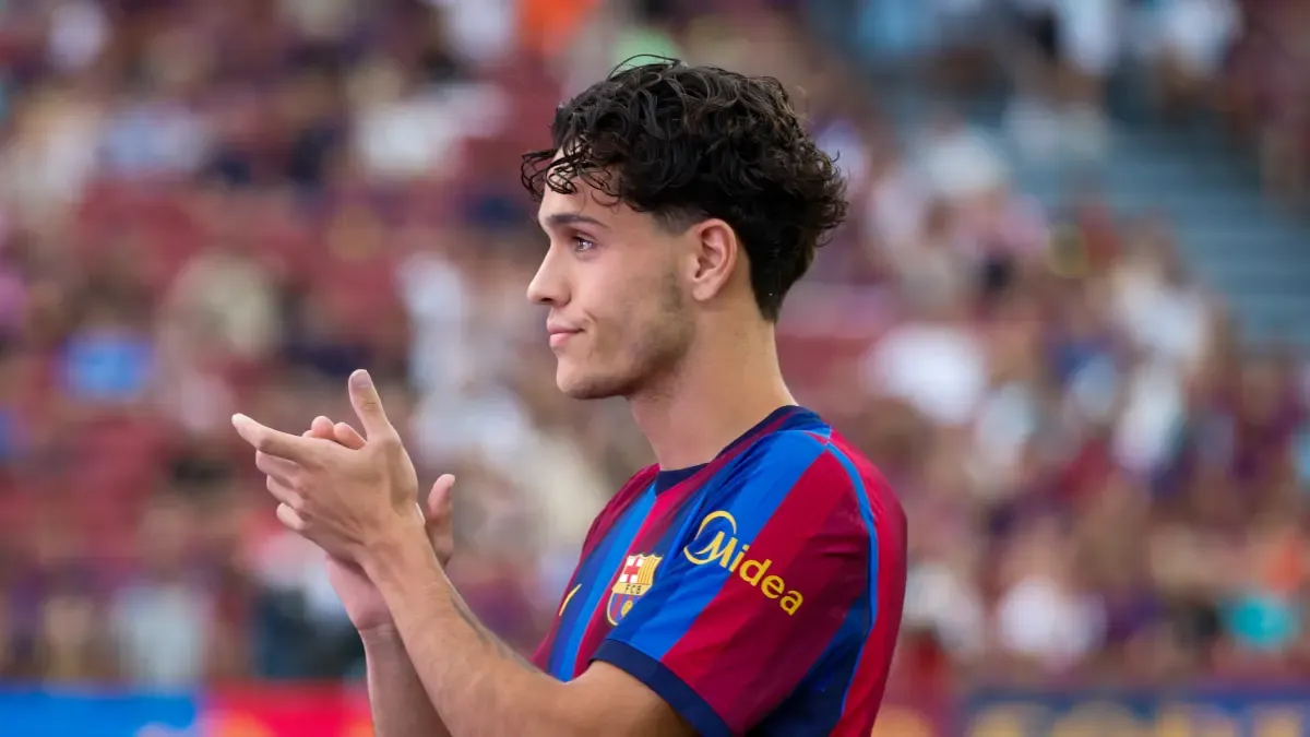 Real Sociedad, Barcelona'nın Genç Yeteneği Héctor Fort'un Peşinde: Gelecek Belirsizliği