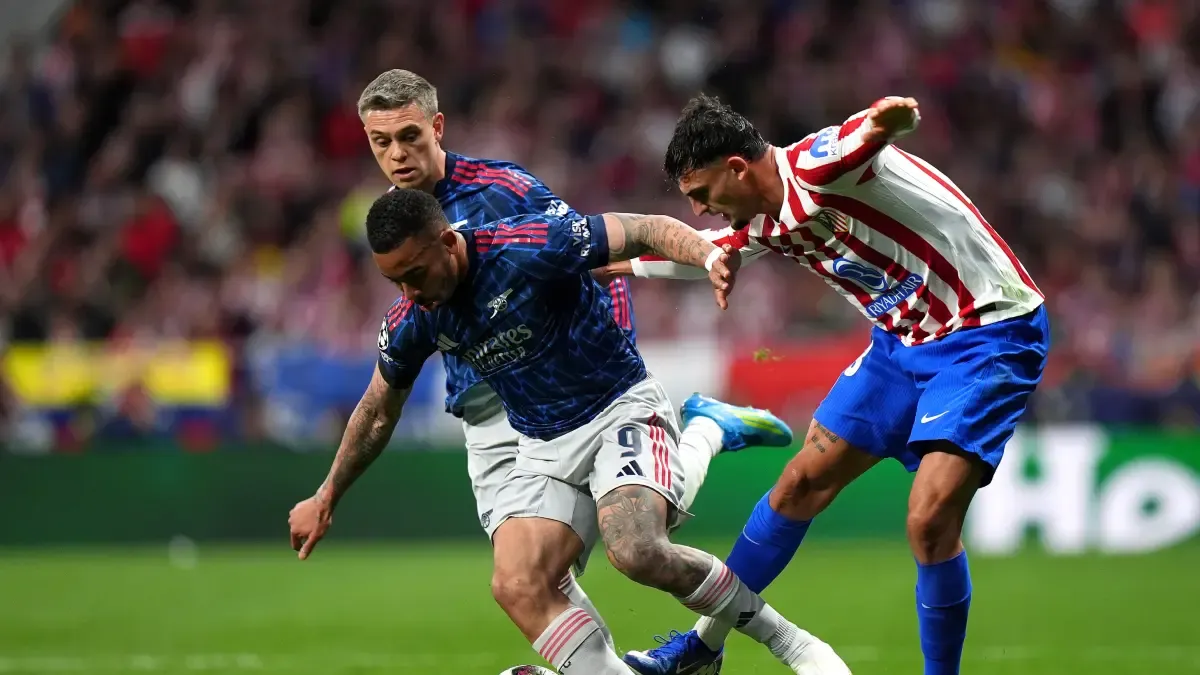 Gabriel Jesús Geliyor, Barcelona'nın Julián Álvarez Hayali Canlı Kalıyor
