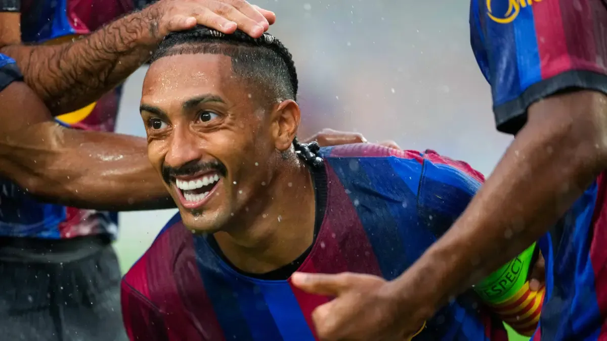 Raphinha'dan Tarihi Seri: Barcelona'da Merkezdeki Yeni Yıldız!