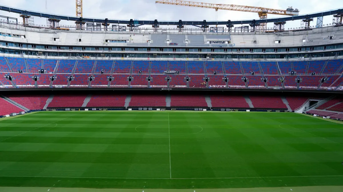Spotify Camp Nou'nun Çatısına Doğru Kararlı Adım: Sıkıştırma Halkası Tamamlandı