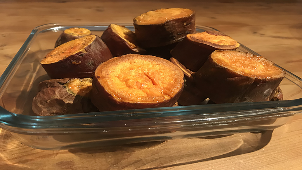 Sonbaharın Tatlı Lezzeti: Moniato (Tatlı Patates) Evde Nasıl Pişirilir?