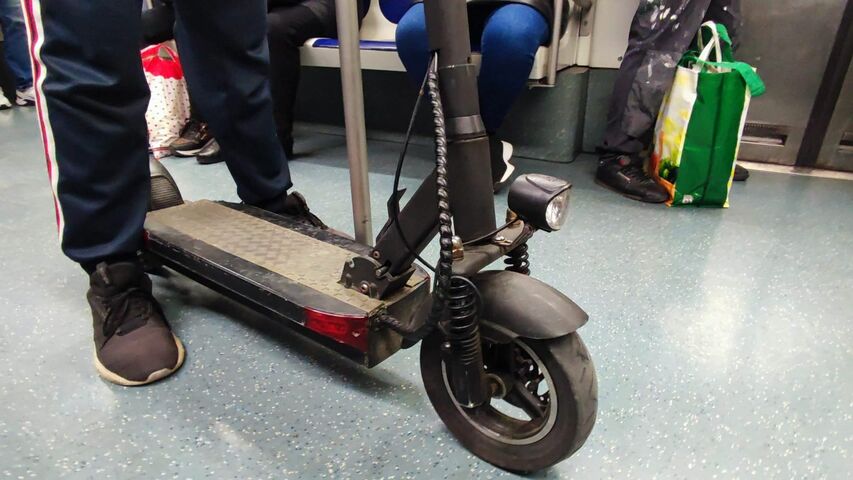 Barselona'da Elektrikli Scooterlar Toplu Taşıma Yasağının Kaldırılması Gündemde