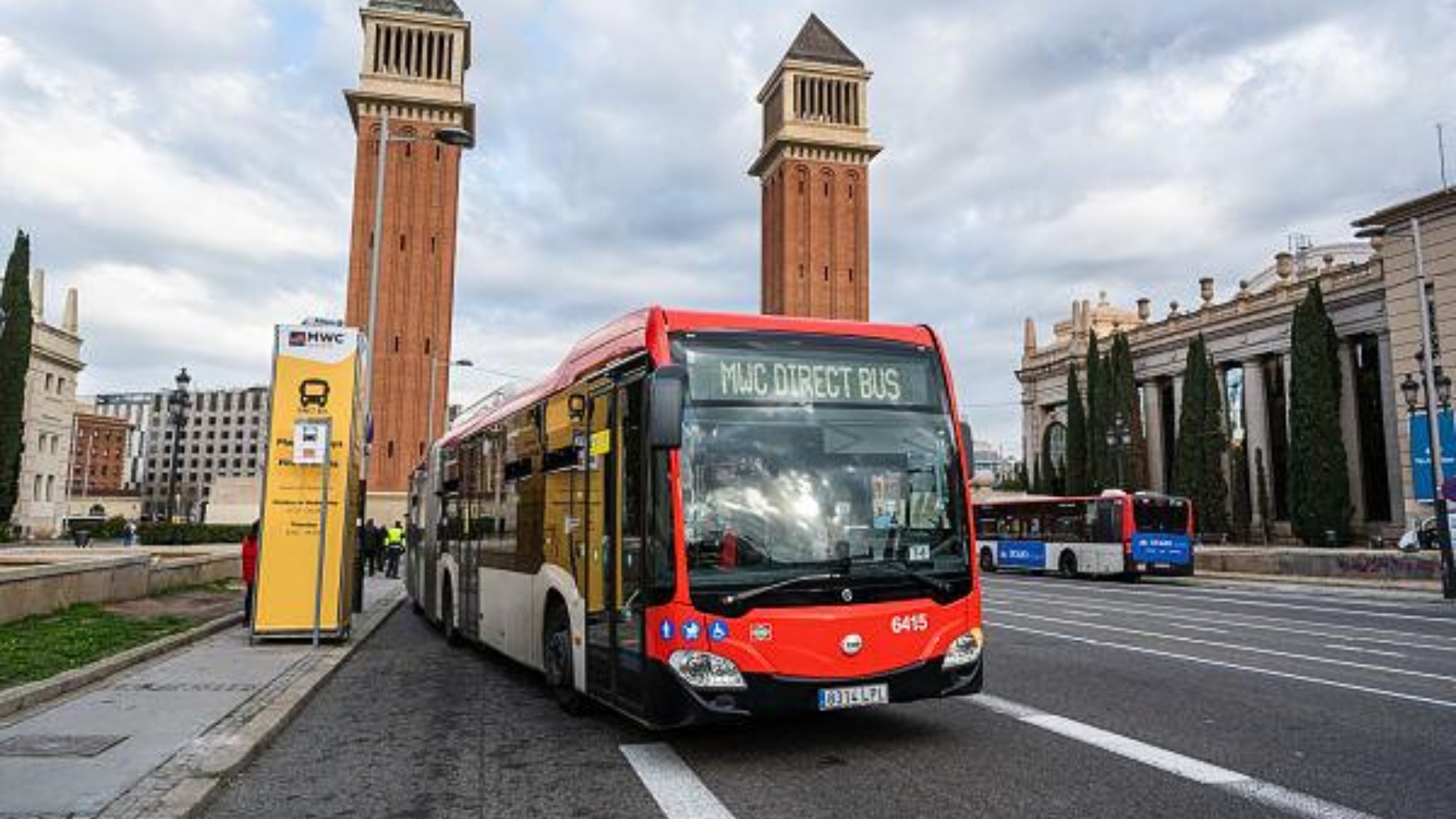 Barselona'da Rosalía Konserlerine Özel Ulaşım: TMB'den Mekik Otobüs Desteği