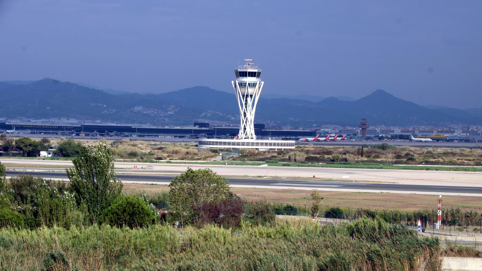Barselona El Prat Havalimanı'na Büyük Yatırım: Genişleme Tartışmaları Sürüyor