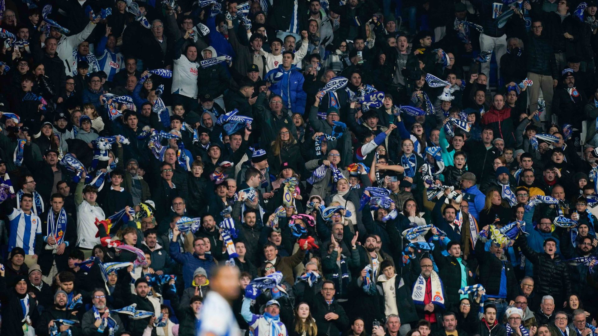 Espanyol, Hakeme Şişe Fırlatan Taraftarını Tespit Edip Kulüpten Men Etti