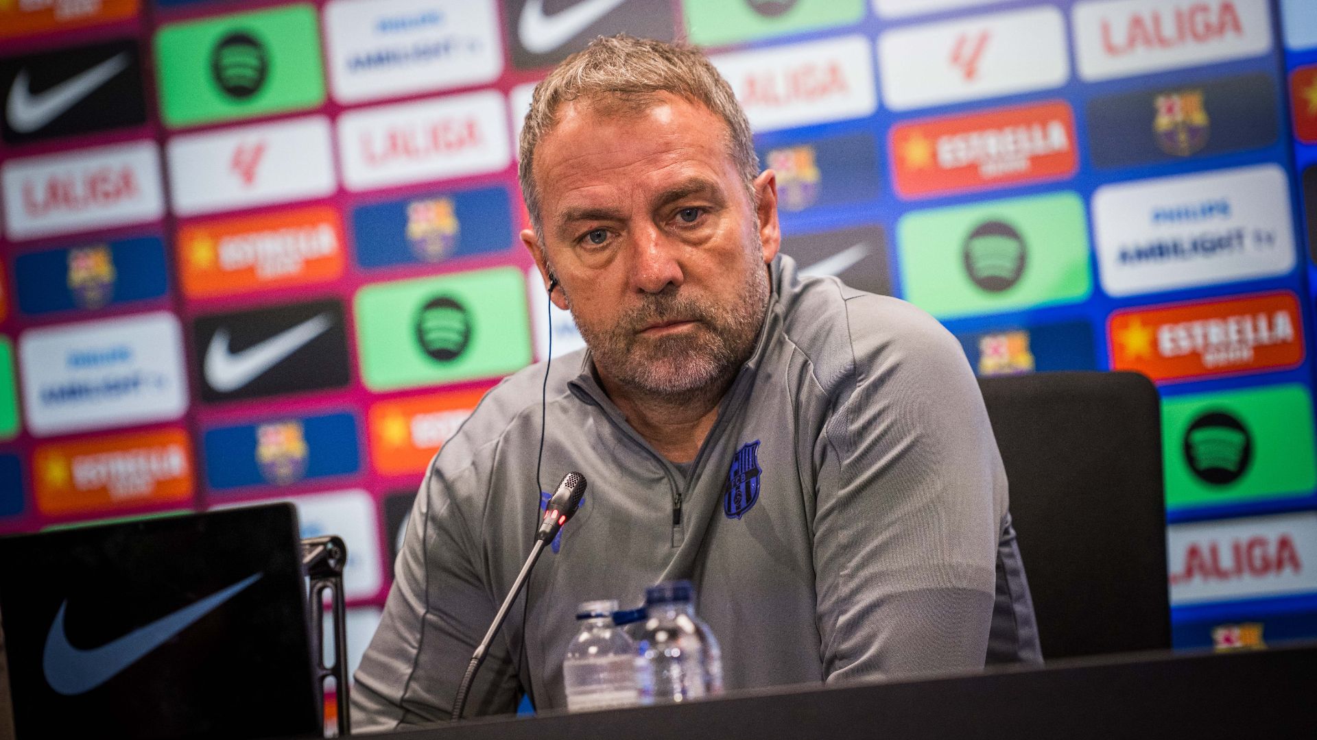 Barselona'da Yükselen Yıldız: Hansi Flick'in Philipp Lahm Benzetmesiyle Dikkat Çeken