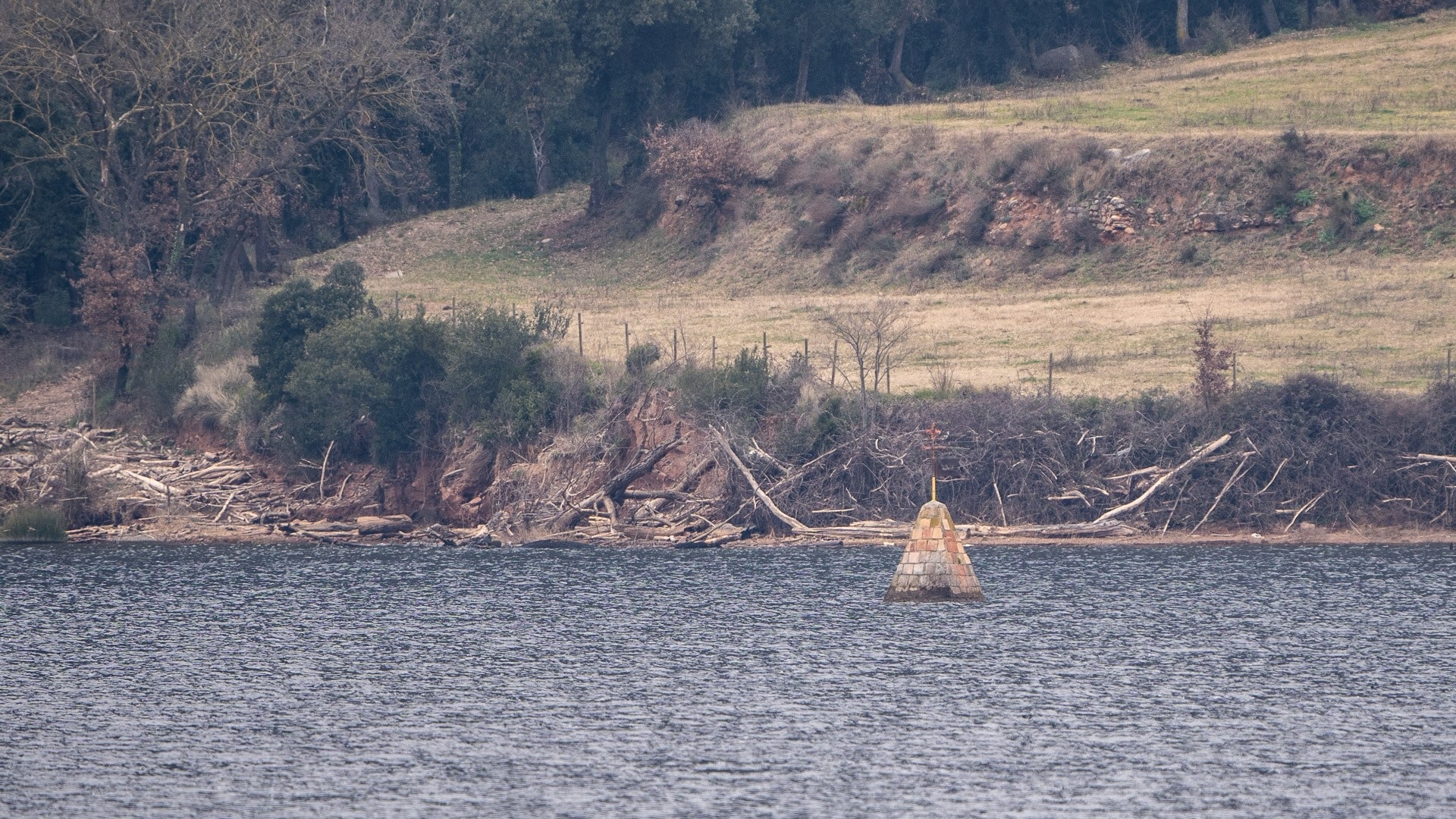 Katalonya Barajları Son Bir Yılda Üç Katına Çıkan Su Seviyeleriyle Dolup Taşıyor!