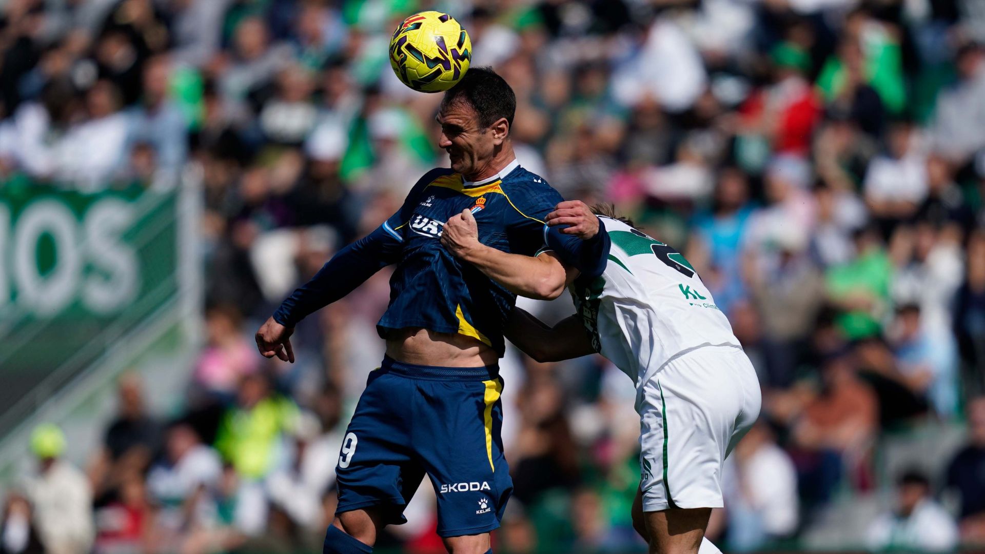 Espanyol'da Galibiyet Hasreti Bitmiyor: Elx Maçında Hem Beraberlik Hem Irkçılık Skandalı