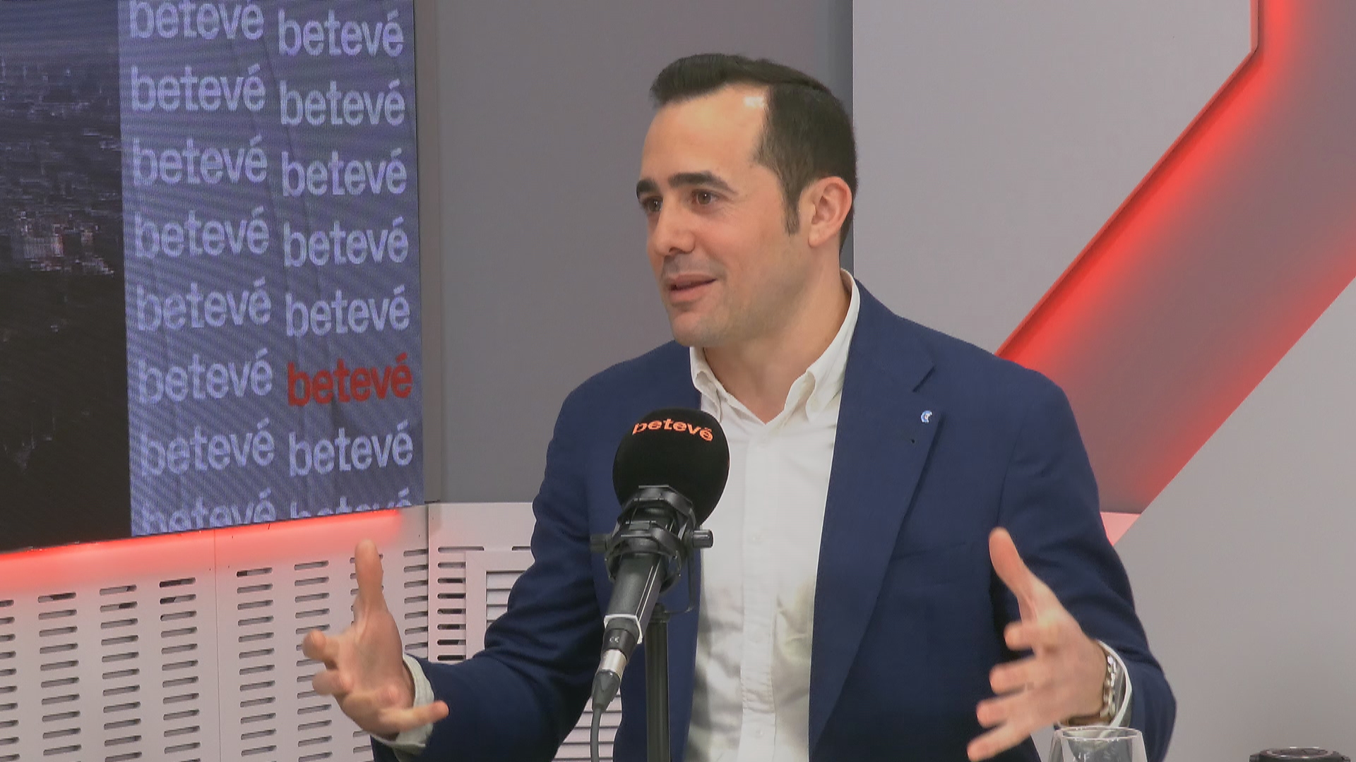 Basra Körfezi Gerilimi Katalan İş Dünyasını Endişelendiriyor: Ekonomik ve Sosyal