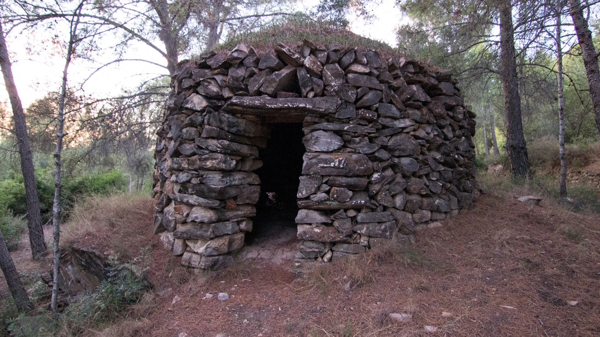 Barselona'da Taşın Sessiz Mirası: 'Pedra Seca' Tekniği Yeniden Canlanıyor