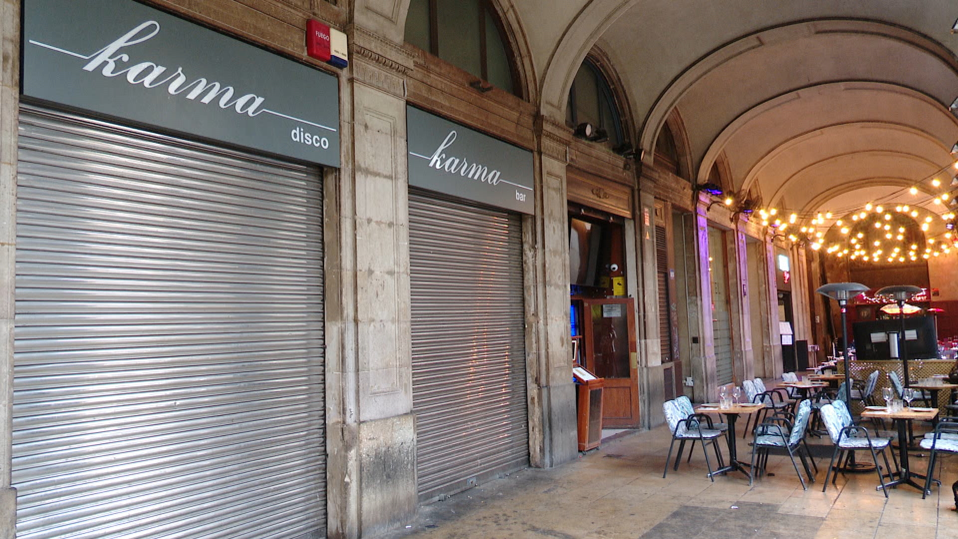 Barselona'nın Efsanevi Rock Kulübü Karma, Plaça Reial'e Veda Ediyor: Bir Devrin Sonu