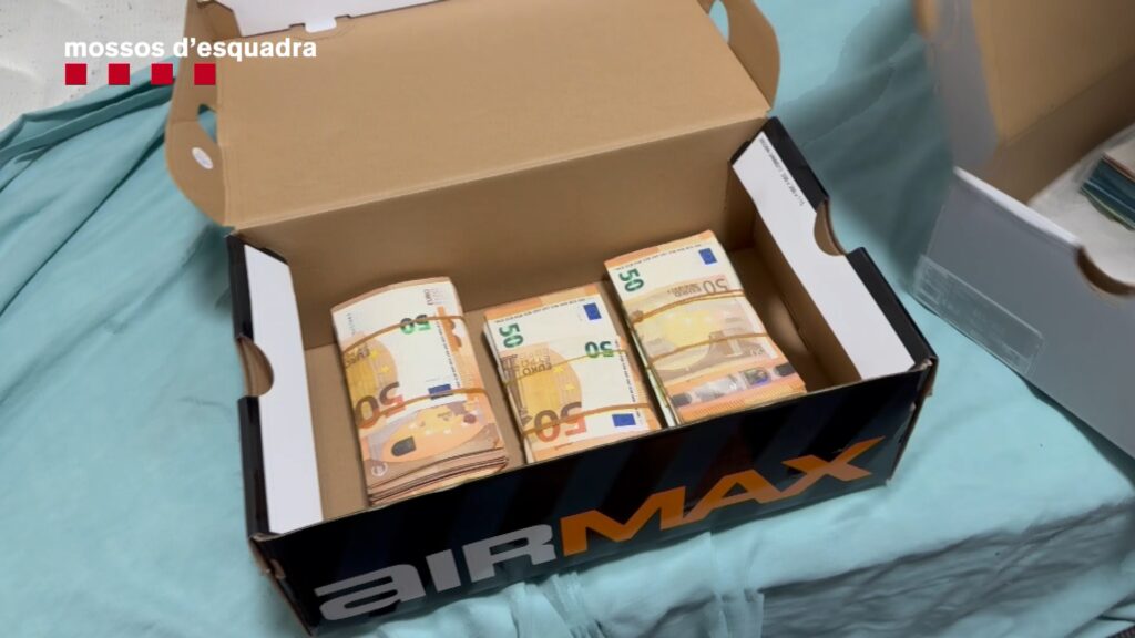 Barselona'da İtalyan Camorra Bağlantılı Büyük Uyuşturucu Şebekesi Çökertildi