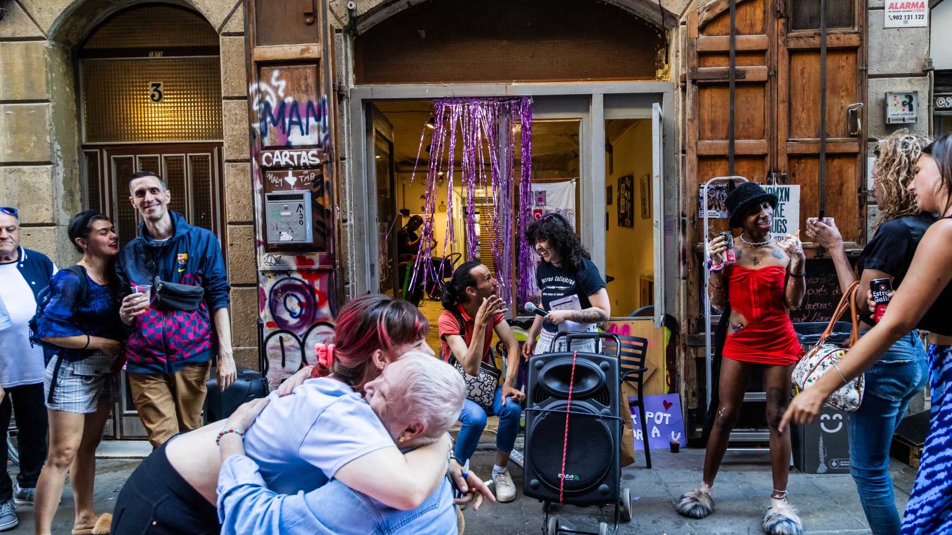 Barselona Belediyesi'nden Metzineres Projesi'ne Ret: Kadınlara Destek Merkezi