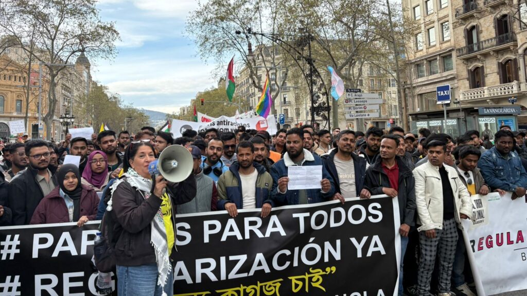 Barselona'da Irkçılık ve Faşizme Karşı Tek Ses: Yüzlerce Kurumdan Ortak Protesto