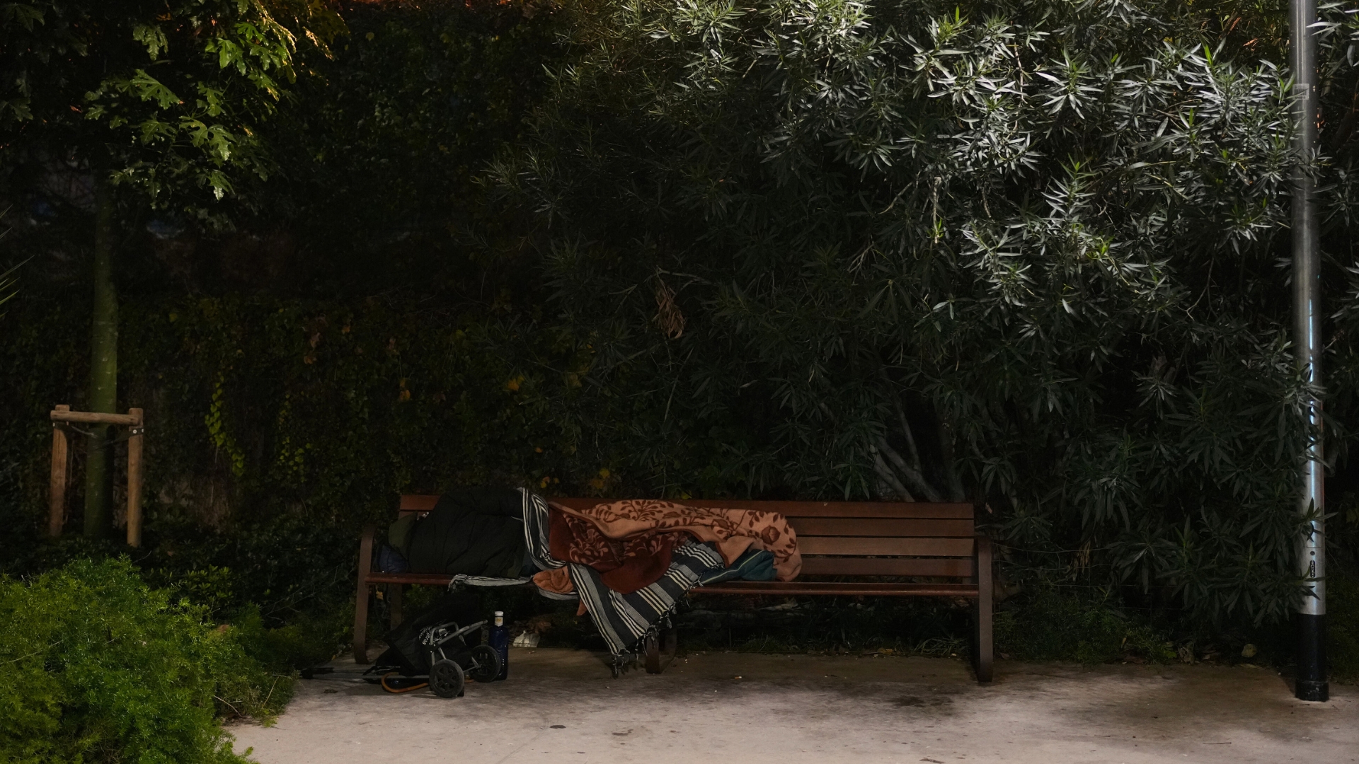 Evsizlikle Mücadelede Sivil Toplumdan Acil Eylem Çağrısı: Katalonya Hükümetine 100