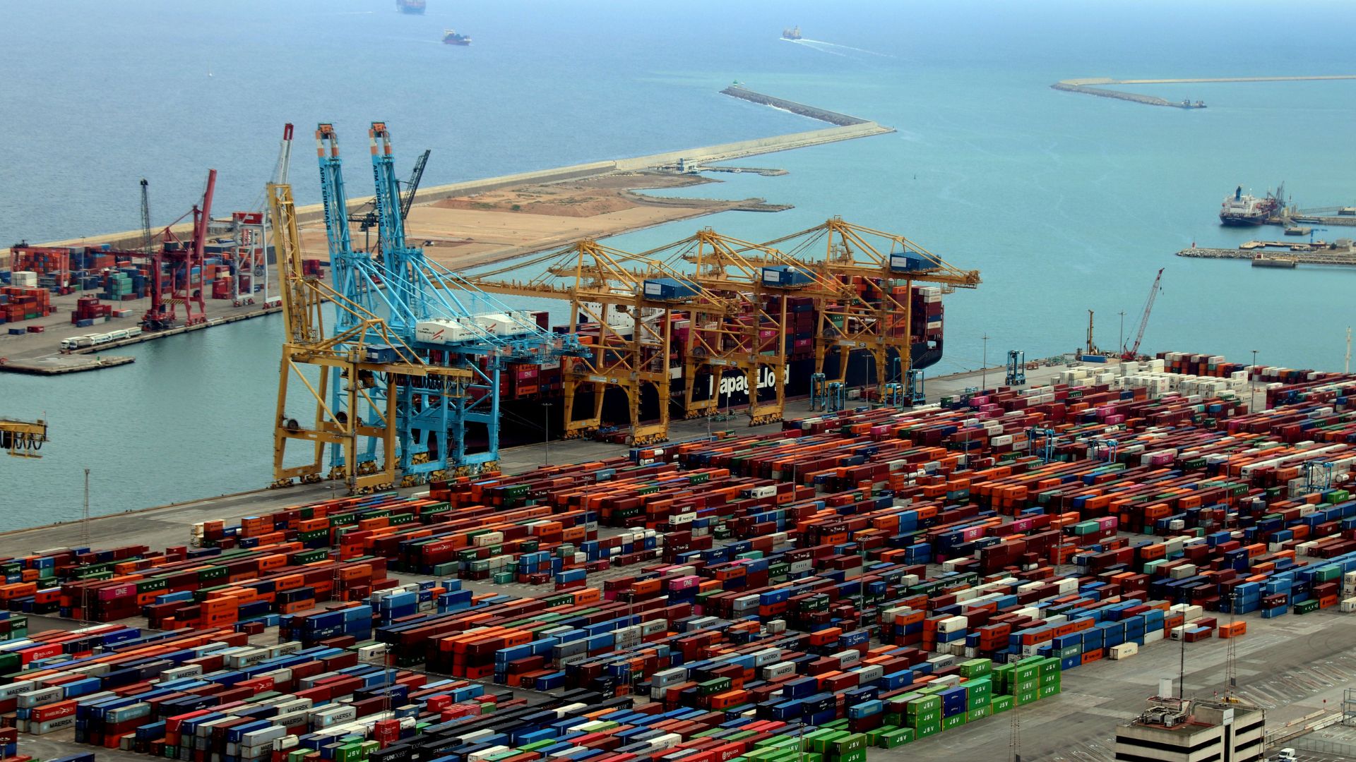 Avrupa Borsalarında Canlanma: Hürmüz Boğazı Açıldı, Petrol Fiyatları %10 Düştü!