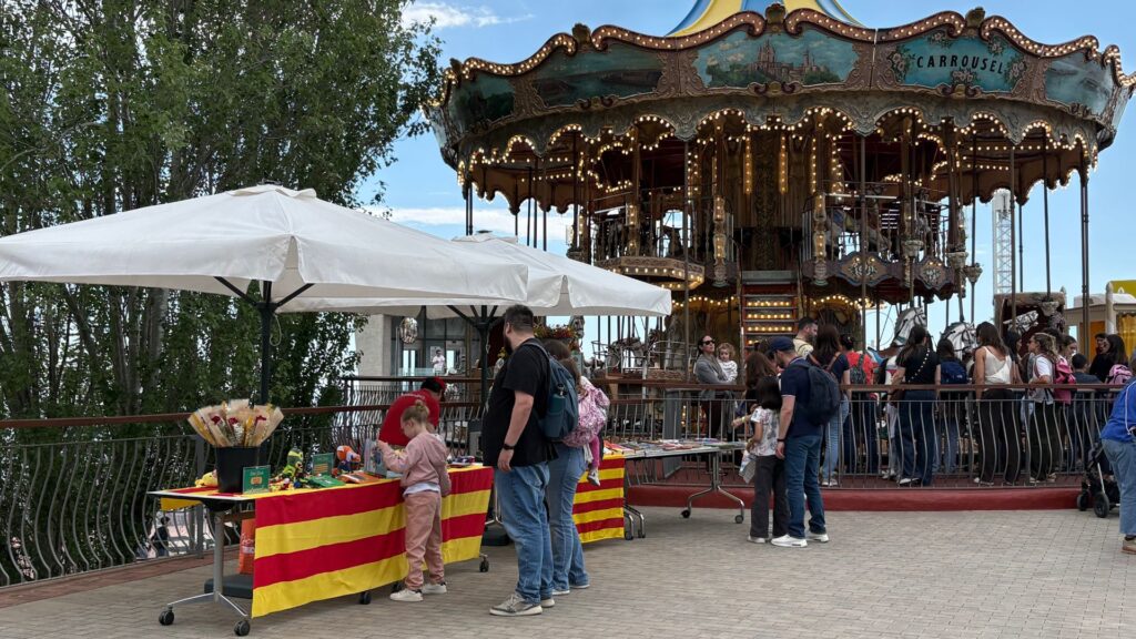 Barselona'nın Tibidabo'sunda Edebiyat Şöleni: Kitaplar ve Manzara Bir Arada