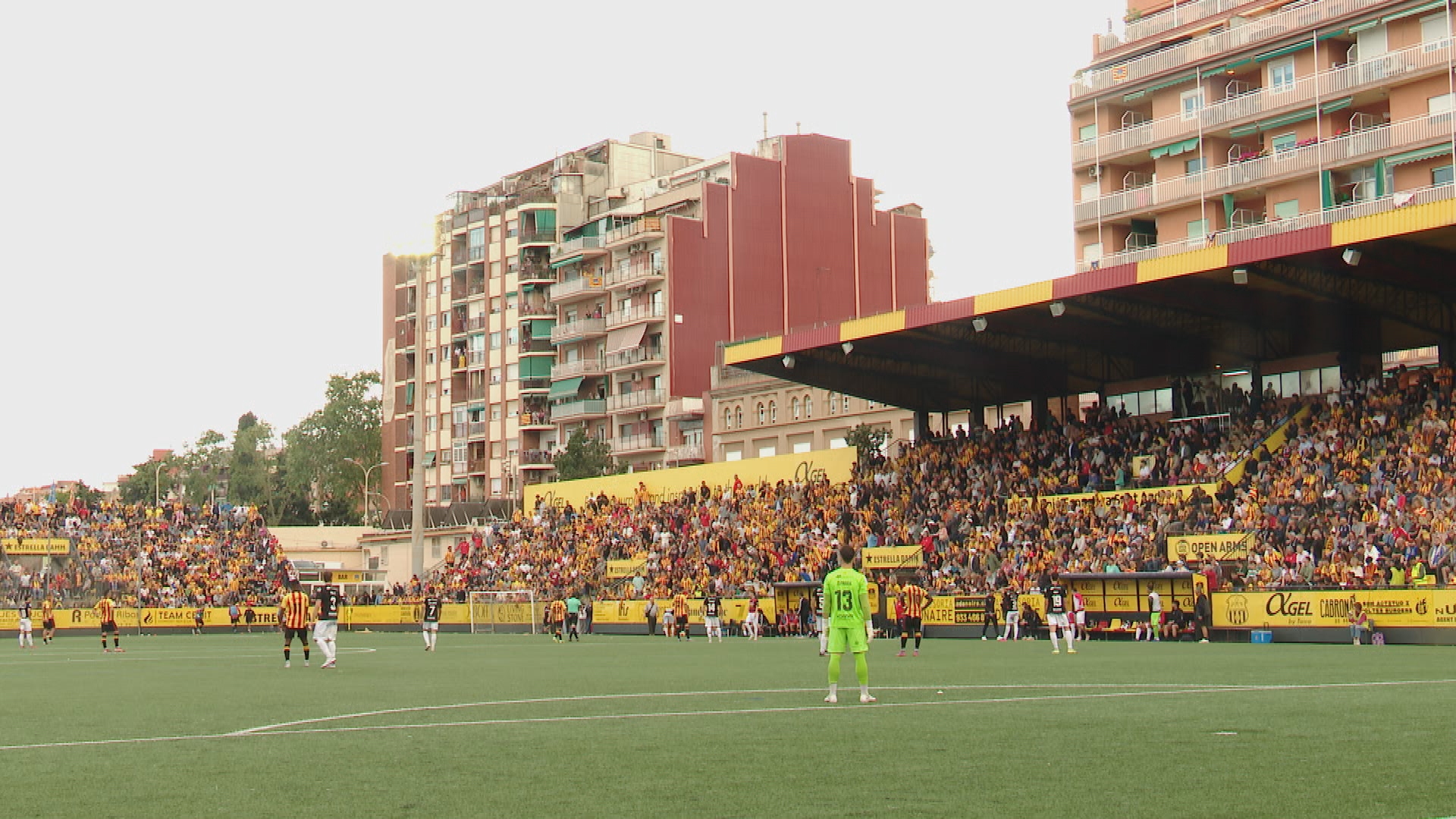Narcís Sala Stadı'na Doğal Çim Geliyor: Sant Andreu Yükselişte!