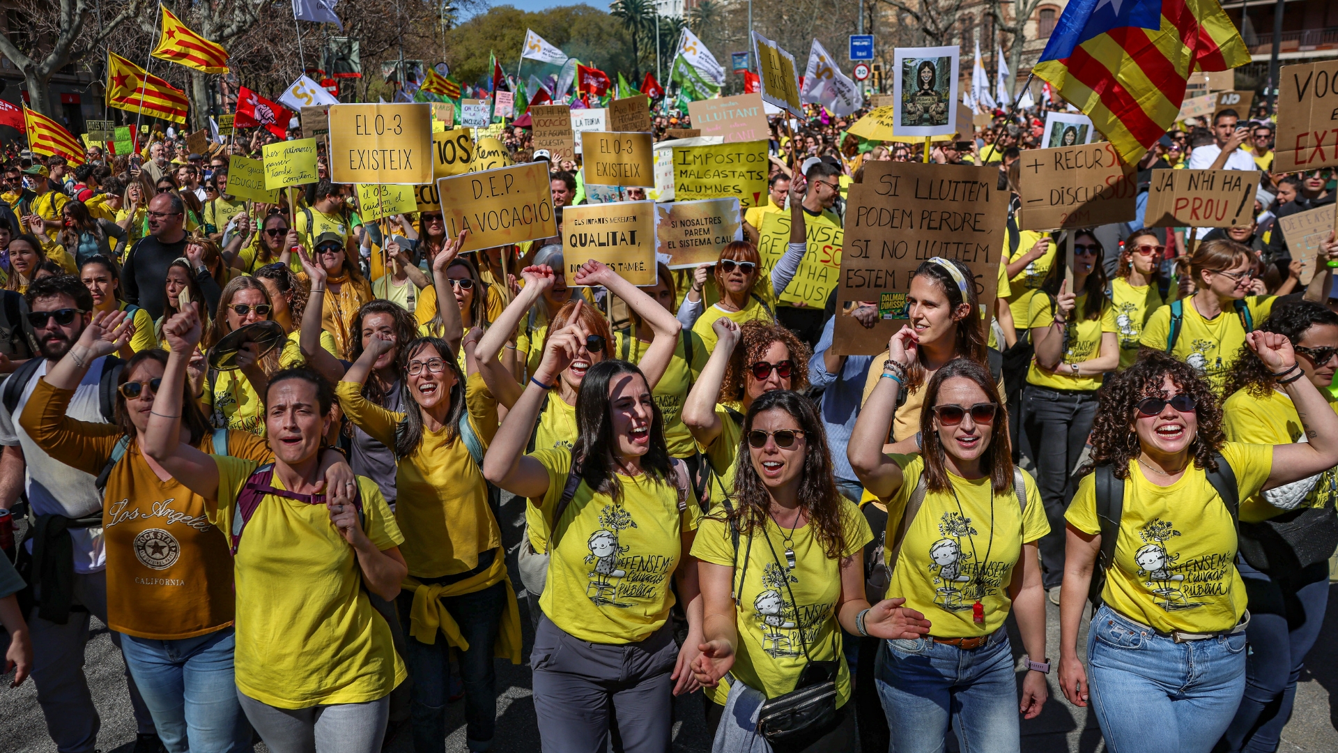 Katalonya'da Eğitim Sendikaları: Öğretmenler Grevlerin Geleceğini Oyluyor