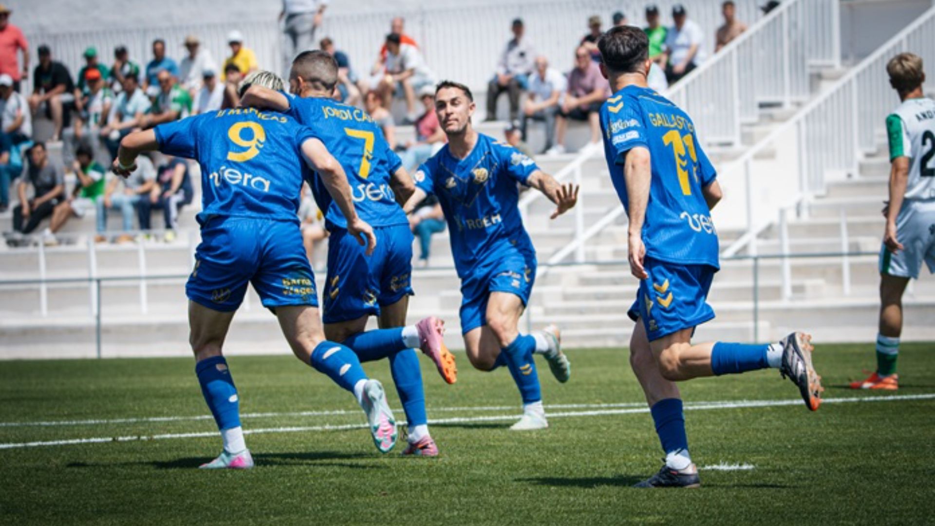 CE Europa: İkinci Lig Yükselme Play-Off'una Bir Adım Kala, Tarihi Başarı Kapıda
