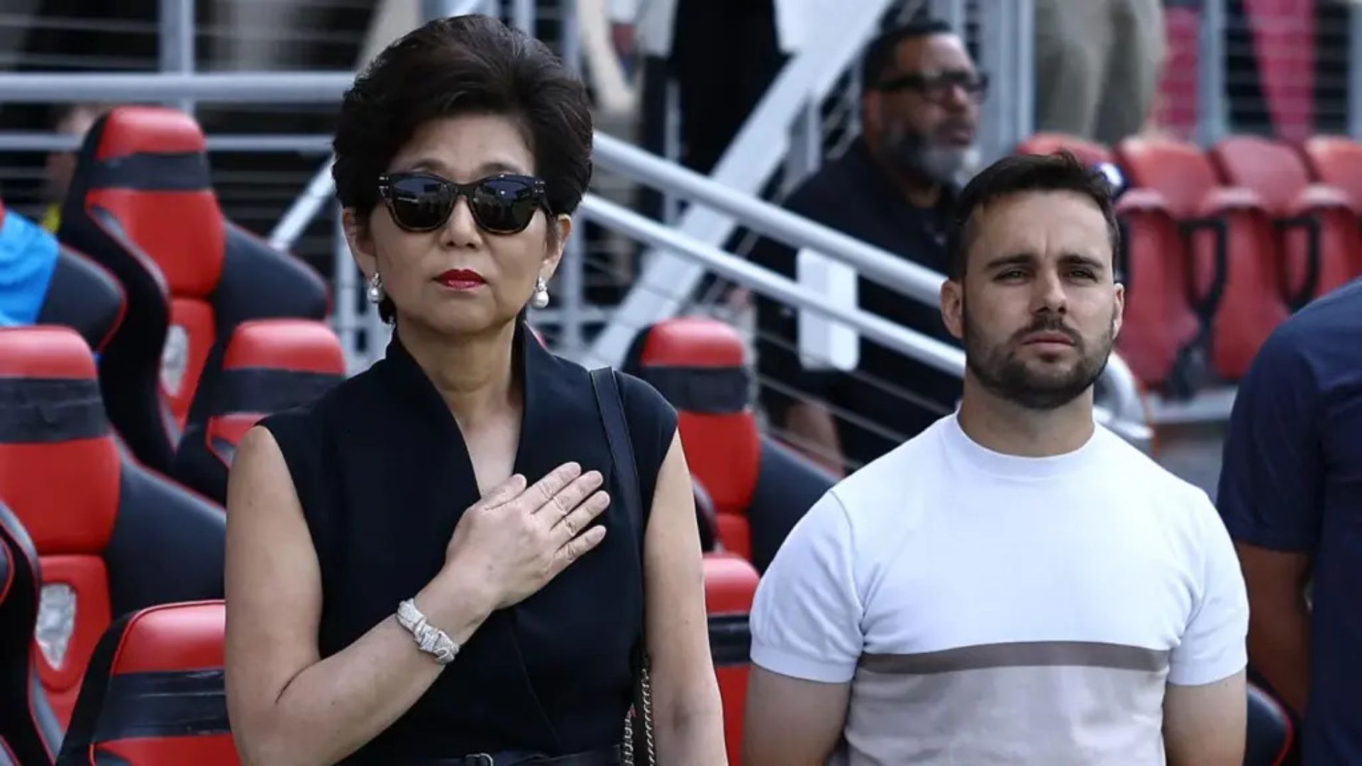 Michele Kang'ın Barça Kadınlarına Amansız Takibi: Alexia ve Mapi Hedefte
