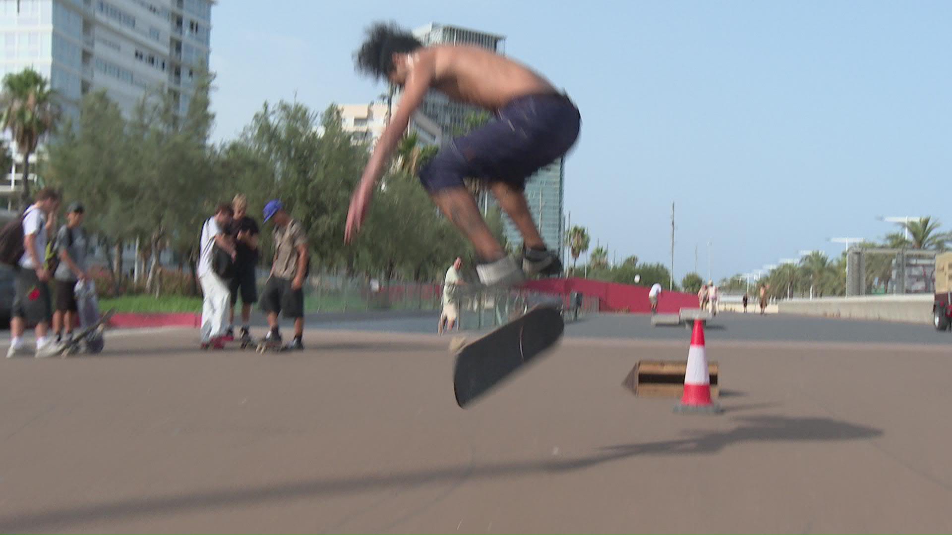 Barselona'nın Front Marítim'inde Kaykay ve Mimari Uyumu: Yeni "Skate Spot" Açıldı