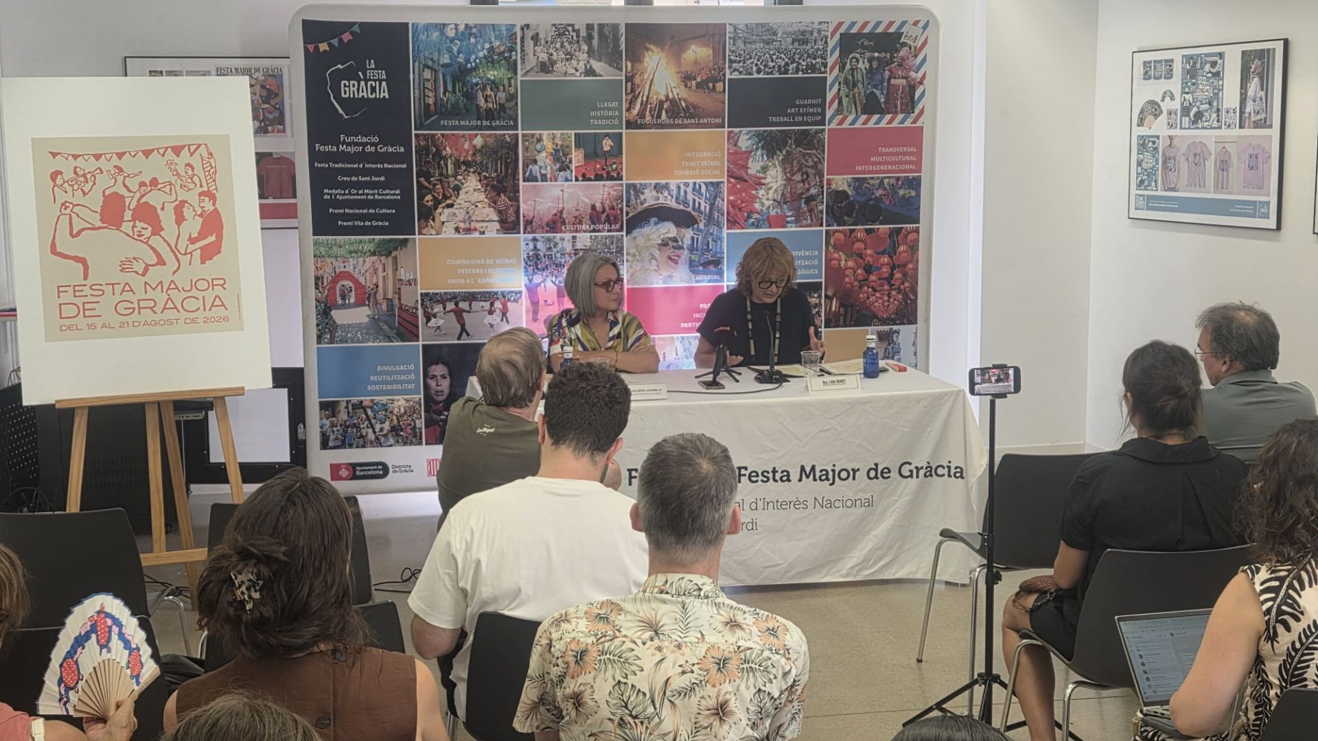 Barselona'nın Gràcia Festivali'nde Tarihi Yenilik: Beş Sokak Tek Temada Birleşiyor!