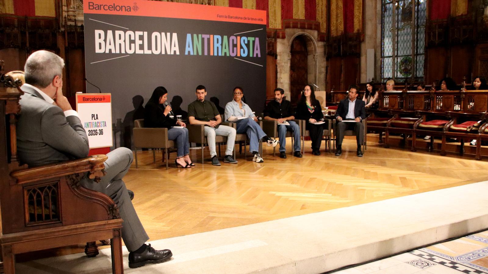 Barselona'dan Yapısal Irkçılığa Karşı On Yıllık Plan: Belediye Çalışanlarına Eğitim