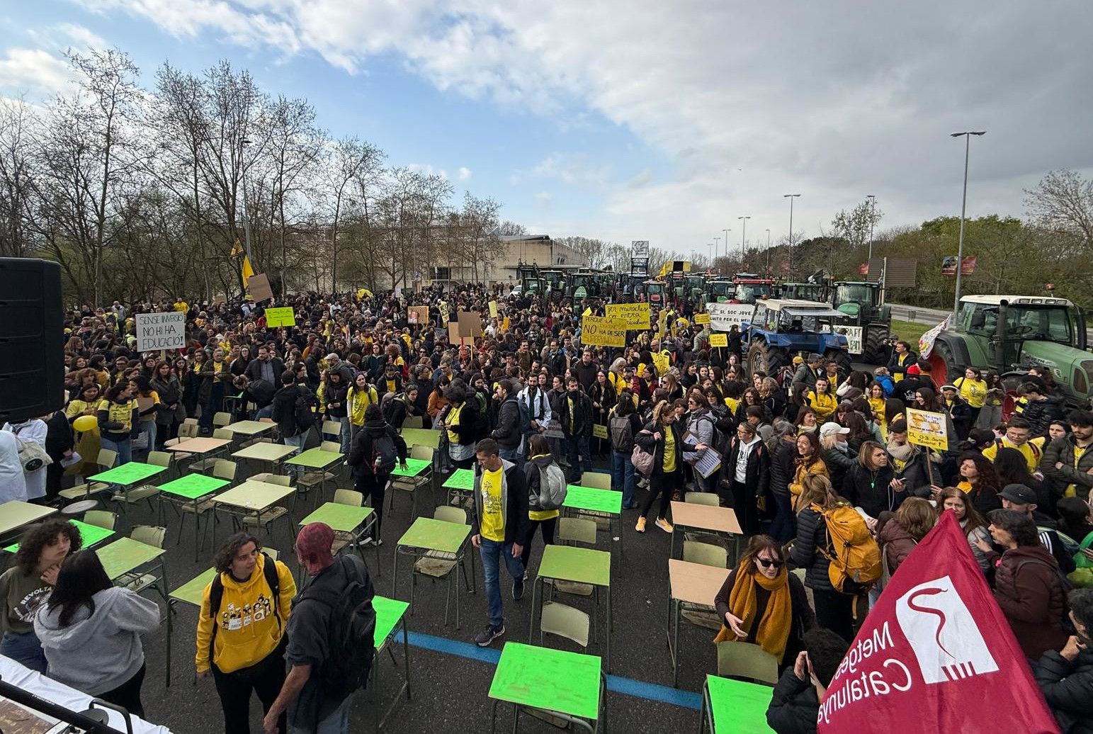 Katalonya'da Öğretmen Grevi Tırmanıyor: Hükümet Anlaşmayı İyileştirmeyi 'Çok Zor' Görüyor