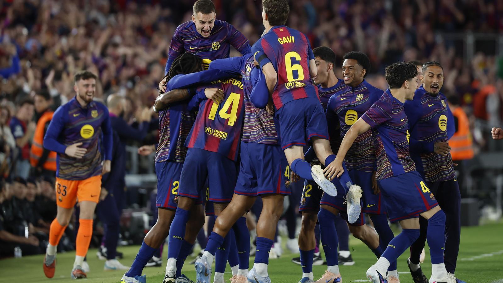 Barcelona, El Clásico Zaferiyle La Liga Şampiyonluğunu Taçlandırdı!