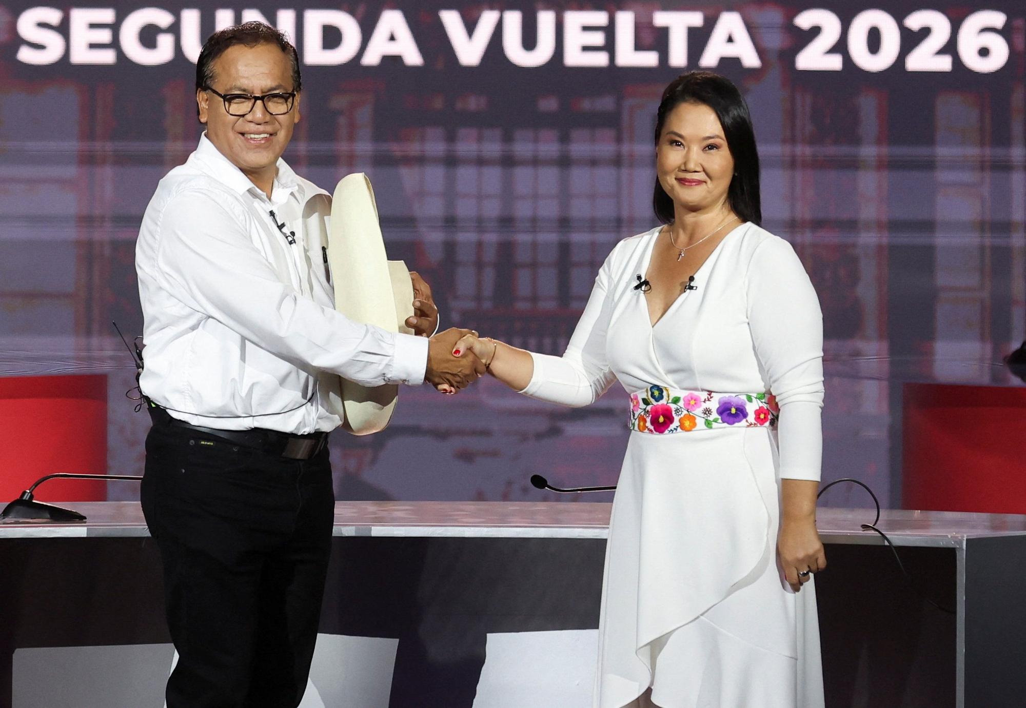 Peru'nun Kader Seçimi: İki Karşıt Geçmiş Arasında Bir Gelecek Arayışı