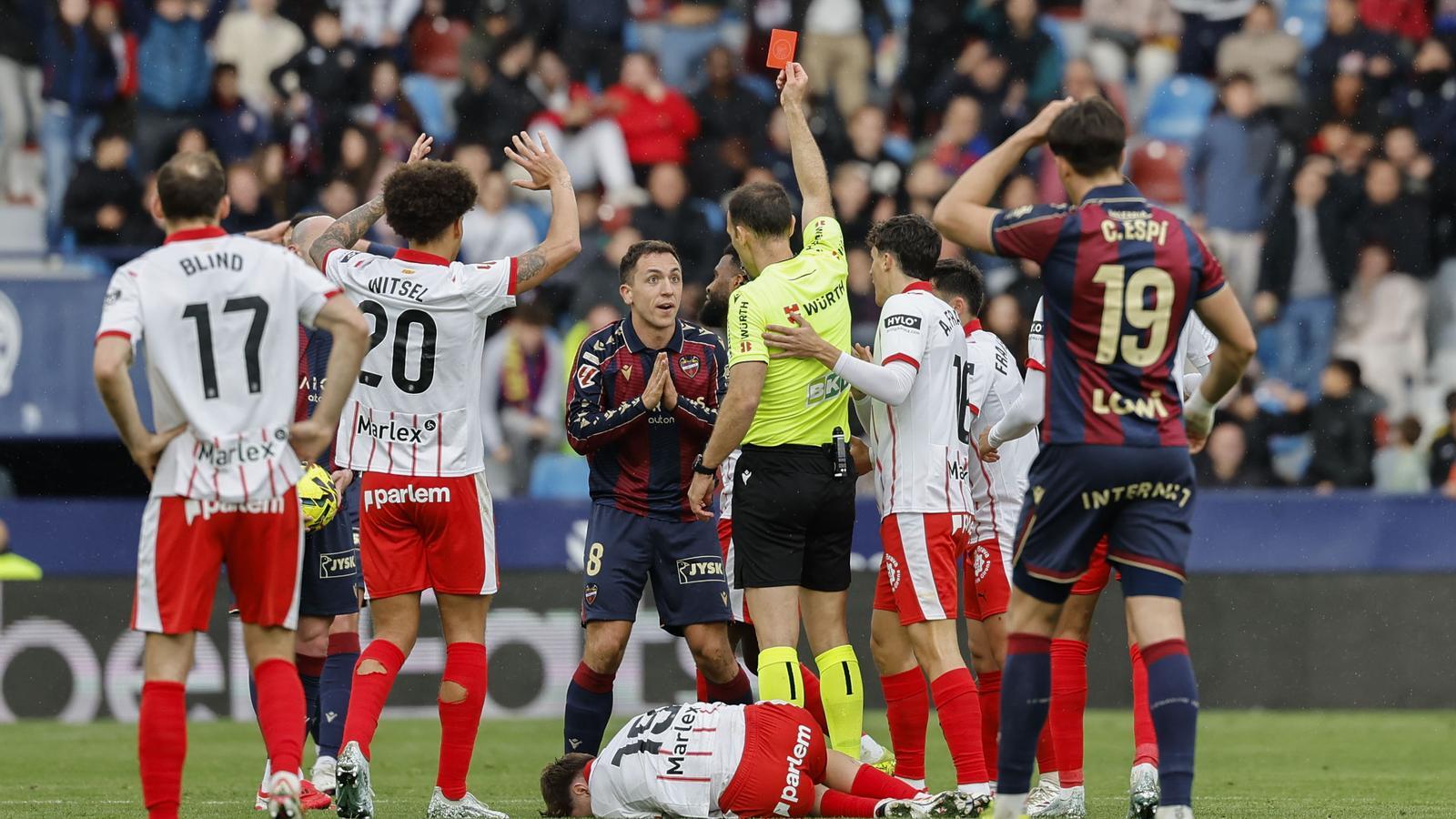 VAR Kurtardı: Girona Son Anda Puanı Kaptı, Kümede Kalma Umutları Yeşerdi