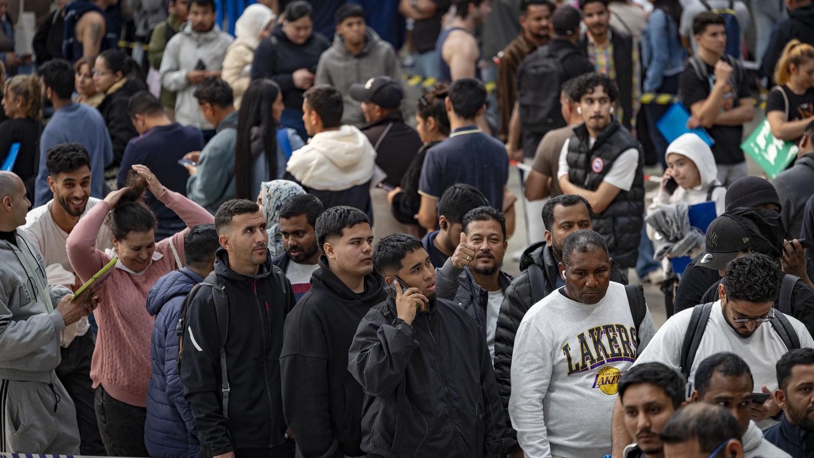 Katalonya'dan Göçmenlere Dil Desteği: 50 Bin Yeni Katalanca Kursu Açılıyor