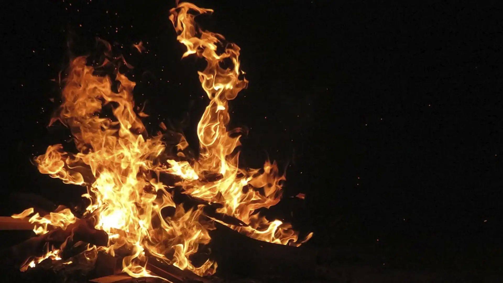 Girona'da Sant Antoni Ateşleri: Kışın Kalbinde Kadim Bir Geleneğin Yeniden Doğuşu