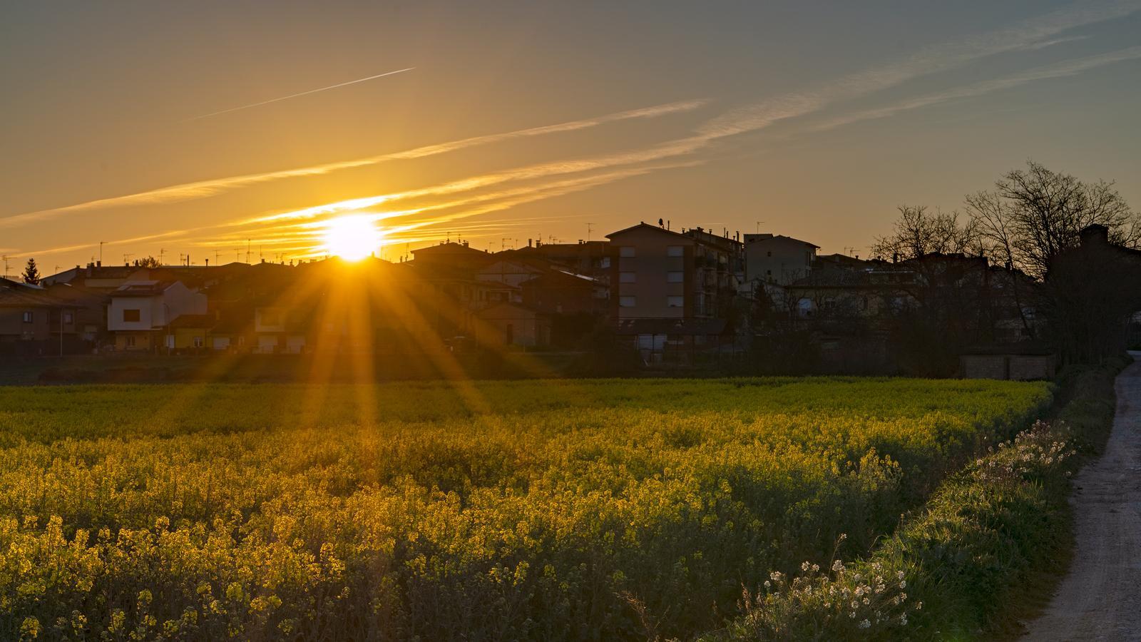 Katalonya'da Erken Sıcak Hava Dalgası Şoku: Hafta Sonu Ani Serinleme Bekleniyor