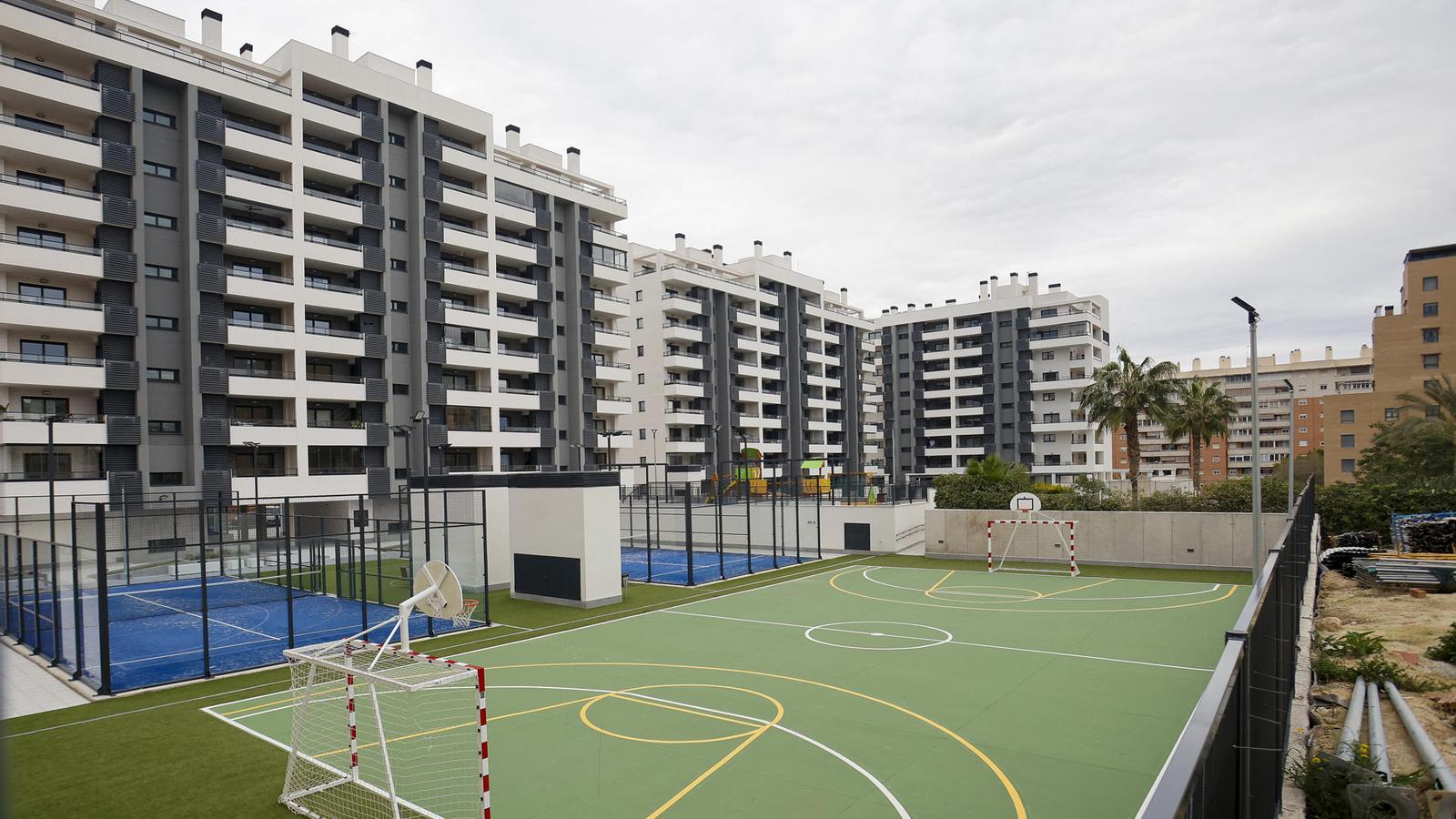 Alicante'de Korumalı Konut Skandalı: Eski Meclis Üyesi ve 14 Kişi Soruşturuluyor